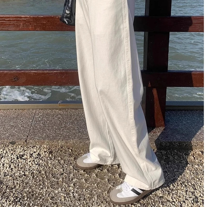 מכנסי ג'ינס באגי לבן - פאר